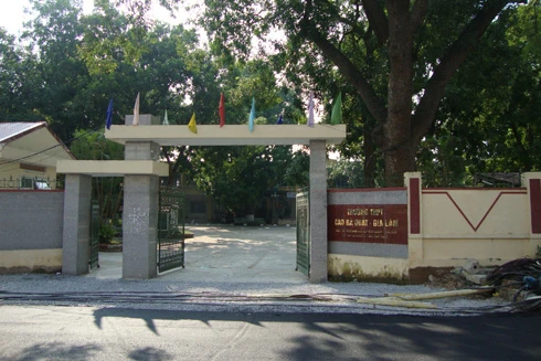 Nữ sinh bất ổn tâm lý vì bị tát 11 cái trước lớp