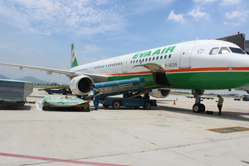 Hàng không quốc tế mong Việt Nam sớm "mở cửa bầu trời"