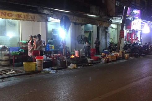 Trả lại vỉa hè cho người đi bộ (1) : Phải "phẫu thuật" tư duy