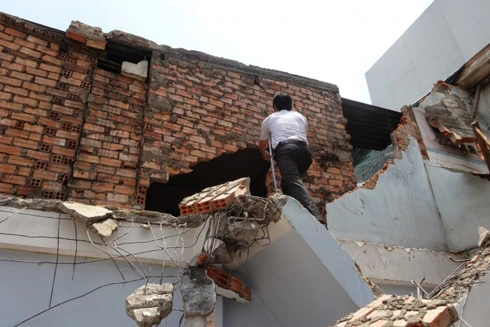 Đập phá tài sản của họ hàng, bị xử lý thế nào?