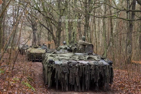 [ẢNH] Quân đội Ba Lan "dọa" Nga bằng xe chiến đấu bộ binh Liên Xô