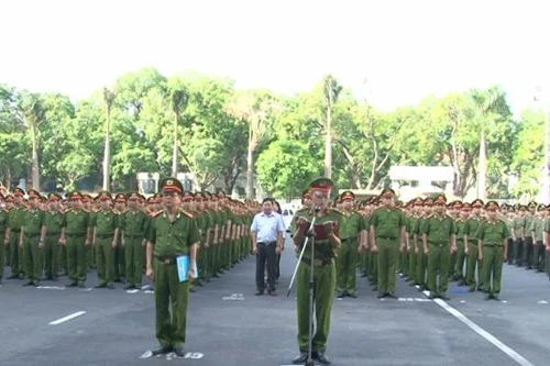 Tự hào hát Quốc ca trong lễ chào cờ Tổ quốc 
