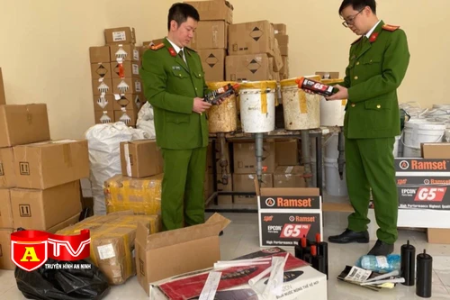 Bắt giám đốc sản xuất keo công nghiệp giả