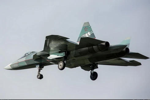 [ẢNH] Lộ hình ảnh tiêm kích Su-57 bay thử với động cơ "chuẩn thế hệ 5"