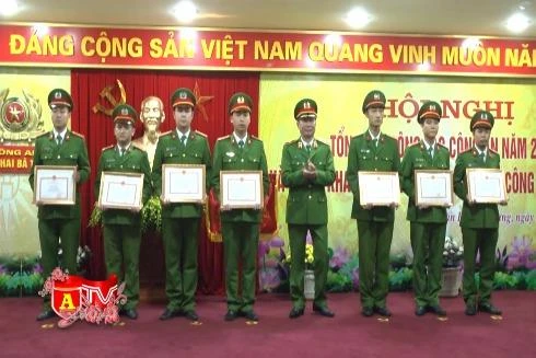 Xứng đáng đơn vị lá cờ đầu phong trào thi đua "Vì ANTQ"