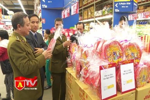 Tăng cường công tác kiểm tra an toàn thực phẩm dịp Tết