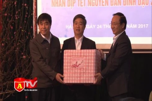 Bảo đảm nước sạch, vệ sinh môi trường cho người dân Thủ đô vui đón Tết