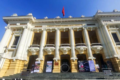 Ngồi nhà trải nghiệm chuyến tham quan ảo Nhà hát Lớn Hà Nội