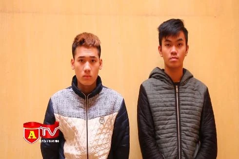 Bắt giữ nhóm đối tượng tuổi teen chuyên cướp tài sản lái xe grab