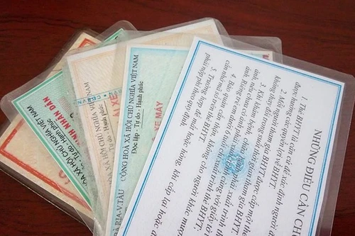 Cơ quan cấp giấy tờ bị giải thể, sáp nhập, cá nhân có phải làm thủ tục cấp đổi?