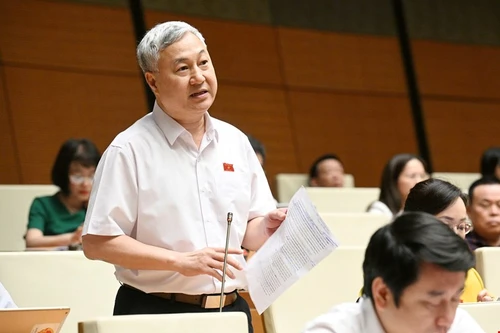 Mới: Đại biểu Quốc hội tranh luận về việc nâng hạn mức cho vay với các địa phương