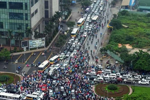 Mới: Cảnh sát giao thông sẽ cân nhắc việc xử phạt vi phạm về thời gian lái xe khi xảy ra ùn tắc