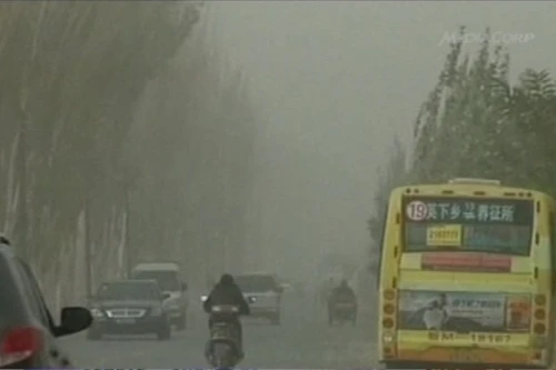 Bão cát tràn vào Tây Bắc Trung Quốc