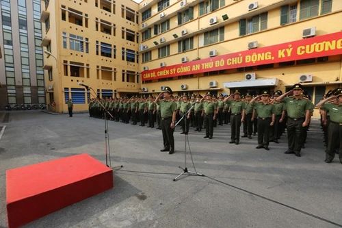 Chính quy, uy lực và thân thiện