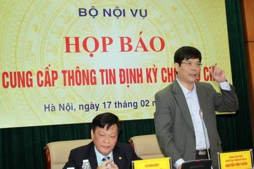 Công khai danh sách 9 địa phương có "cả họ làm quan"