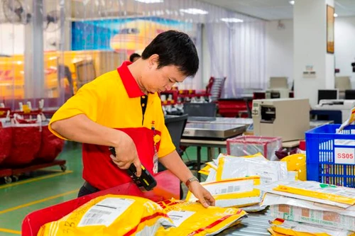 Chuyển phát nhanh DHL ra mắt dịch vụ mới giúp mua sắm quốc tế dễ hơn