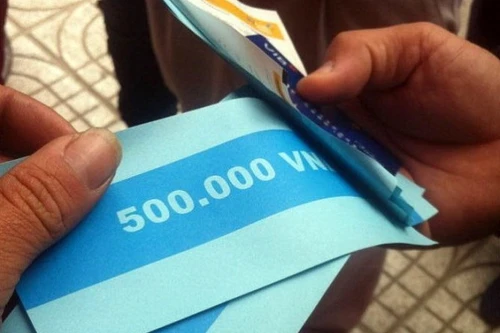 Rút tiền ATM nhả ra giấy - dấu hỏi lớn về an toàn, bảo mật ngân hàng