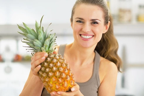 [ẢNH] Ăn dứa mùa hè (2): Dùng đúng cách để tránh "rước" bệnh nguy hiểm