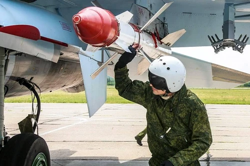 Tiêm kích Ukraine như 'hổ mọc thêm cánh' nhờ loạt tên lửa nâng cấp