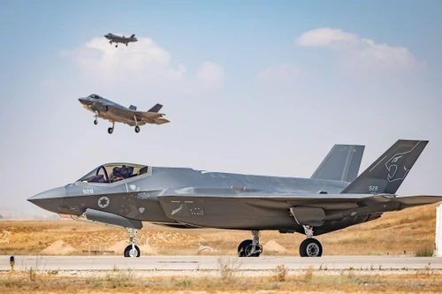 [ẢNH] Bộ trưởng Quốc phòng Israel tuyên bố hoàn tất bản kế hoạch tấn công Iran