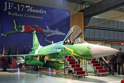 Trung Quốc có được bí mật tiêm kích tàng hình F-35 nhờ thương vụ bán JF-17?