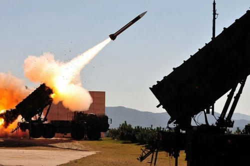 Nhóm nghị sĩ Mỹ thúc giục cung cấp thêm vũ khí tối tân cho Ukraine