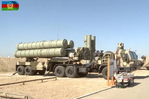 [ẢNH] Căng thẳng nghiêm trọng khi tên lửa Azerbaijan bay vào đất Nga?