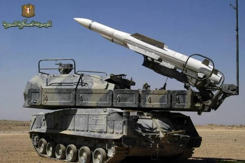 [ẢNH] Phòng không Syria tuyên bố bắn hạ hàng loạt tên lửa tấn công của Israel