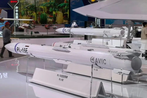 Trung Quốc tạo ra cách mạng không chiến với tên lửa siêu thanh tầm xa nhất thế giới