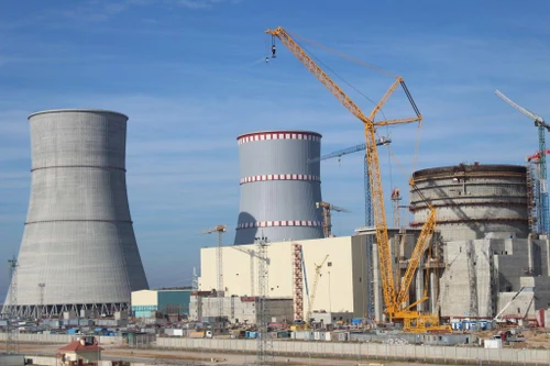 Châu Âu buộc phải đi tới 'thỏa thuận hạt nhân' với Nga khi giá nhiên liệu tăng chóng mặt