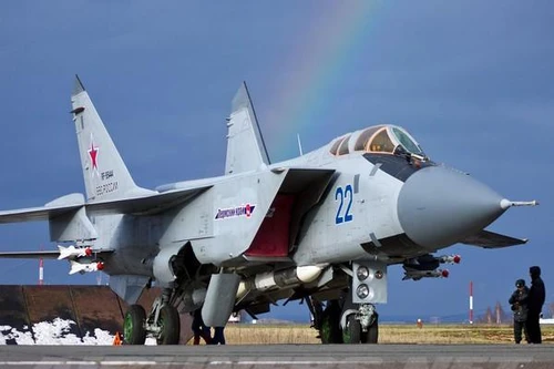 [ẢNH] Vì sao Nga trang bị tên lửa tầm ngắn R-74 cho tiêm kích tầm xa MiG-31?