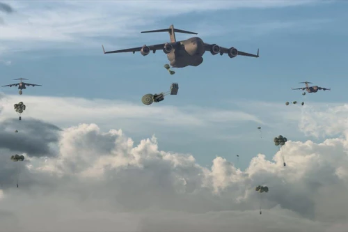 Mỹ sẽ chế tạo ‘oanh tạc cơ ma’ cho những cuộc tấn công bất ngờ?