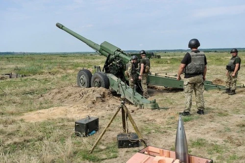 Quân đội Ukraine sắp hết đạn pháo để chống lại Nga