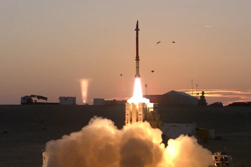 Vì sao Israel phải dùng hệ thống David's Sling để thay thế Iron Dome?