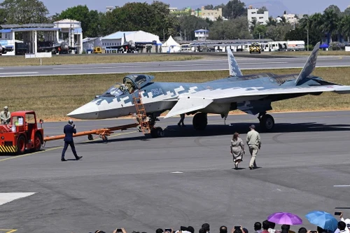 Không quân Nga âm thầm nhận lô tiêm kích tàng hình Su-57 thế hệ mới?