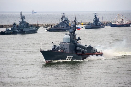 Nghị sĩ Nga cảnh báo dùng sức mạnh quân sự nếu EU bắt giữ tàu chở dầu Nga