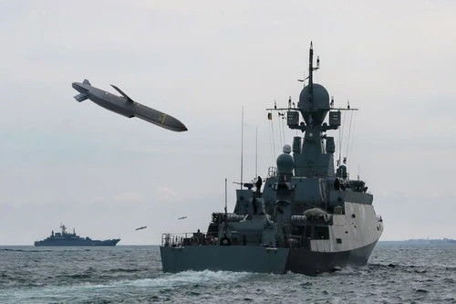 Tại sao phòng không Nga bất lực trước tên lửa Storm Shadow bay về phía Feodosia?