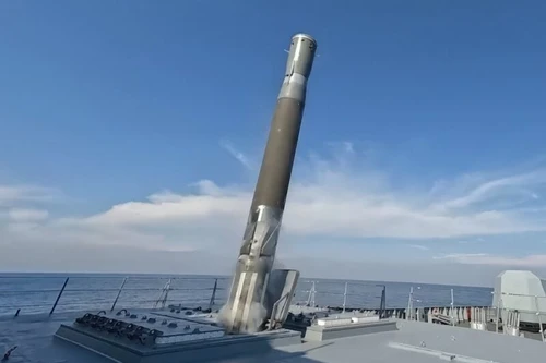 Tình báo Ukraine theo dõi sát sao tên lửa Zircon Nga diệt mục tiêu trên bộ