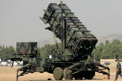 Hệ thống phòng không NATO sẵn sàng bắn hạ tên lửa Nga áp sát biên giới phía Đông?