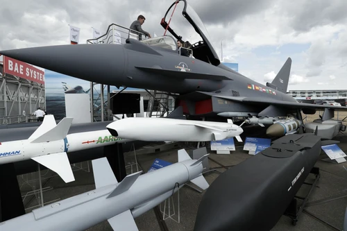 Vũ khí tối tân của Tập đoàn BAE Systems sẽ được sản xuất tại Ukraine