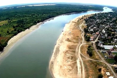 [ẢNH] Nga đối diện thảm họa thiếu nước nghiêm trọng hơn Crimea khi sông Don cạn kiệt