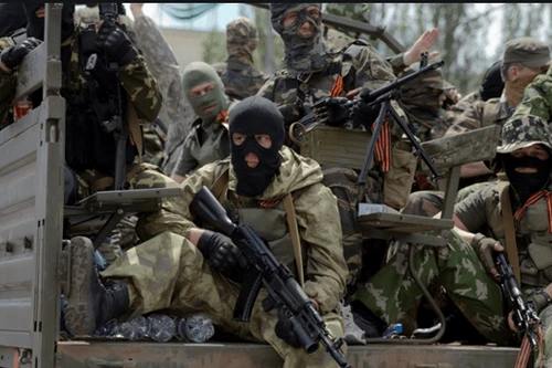 [ẢNH] Quân tình nguyện Nga khẳng định sẵn sàng tham chiến tại Donbass