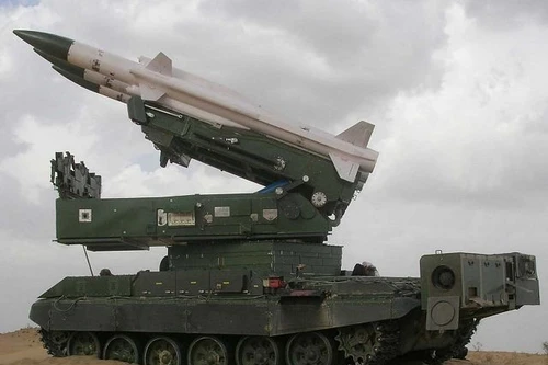 Tên lửa phòng không Akash Ấn Độ vì sao vẫn mãi 'ế ẩm'?