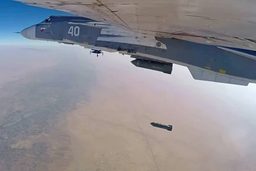 Nguy cơ Chiến tranh Lạnh mới khi vũ khí hạt nhân xuất hiện tại Ba Lan và Belarus?