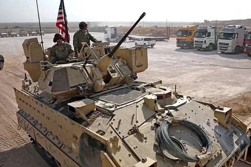 [ẢNH] Căn cứ quân sự Mỹ tại Syria bị tên lửa bí ẩn tấn công