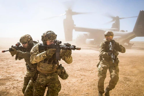 [ẢNH] Tiết lộ chấn động về đội quân bí mật gồm 60 nghìn điệp viên của Mỹ