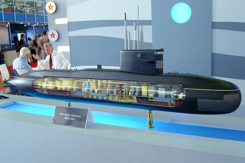 [ẢNH] Nga sắp có tàu ngầm AIP "vượt trội Anh, Pháp, Đức cộng lại"?