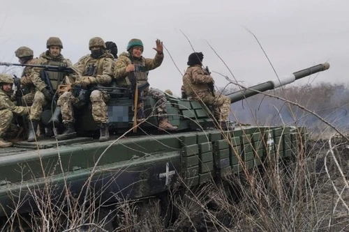 Quân đội Ukraine tăng cường lực lượng để đáp trả các đơn vị đặc biệt của Nga