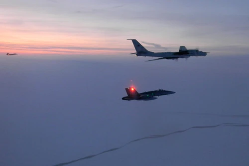 Hoạt động của Không quân Nga gần Alaska khiến Mỹ cảm thấy lo ngại?