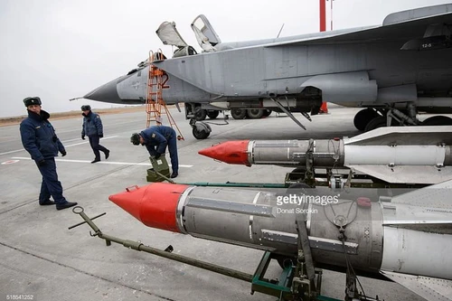 Chuyên gia giải thích vì sao nhiều đầu đạn tên lửa Kh-47M2 Kinzhal không phát nổ